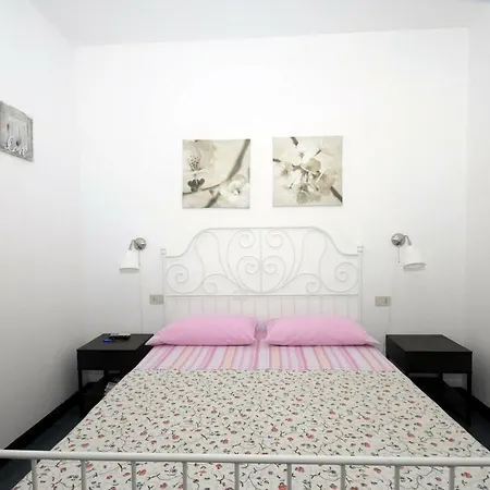 Affittacamere Cortesia 3 *